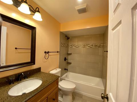 13 Lockman Cir, Elgin, IL 60123 photo 11