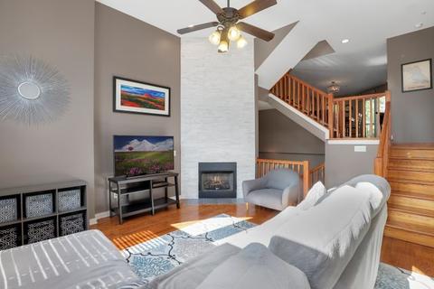 652 1st Ave, Des Plaines, IL 60016 photo 4