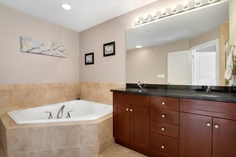 652 1st Ave, Des Plaines, IL 60016 photo 13