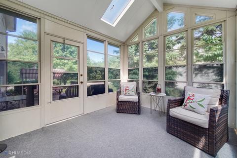 841 Kent Cir, Bartlett, IL 60103 photo 8