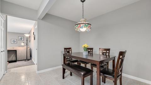 1597 Gamon Rd, Wheaton, IL 60189 photo 9