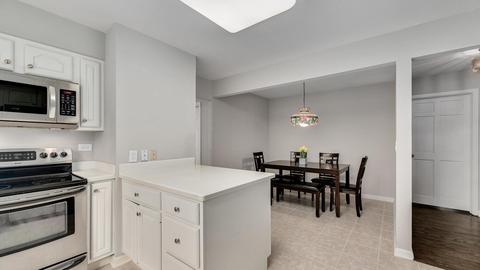 1597 Gamon Rd, Wheaton, IL 60189 photo 14