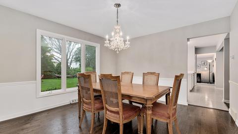 1597 Gamon Rd, Wheaton, IL 60189 photo 8
