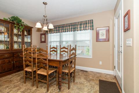 1404 Kickapoo Creek Rd, Bloomington, IL 61705 photo 11