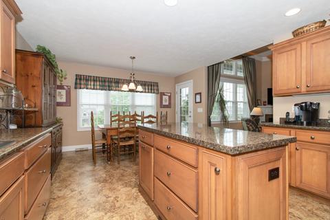 1404 Kickapoo Creek Rd, Bloomington, IL 61705 photo 8