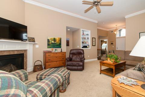 1404 Kickapoo Creek Rd, Bloomington, IL 61705 photo 5