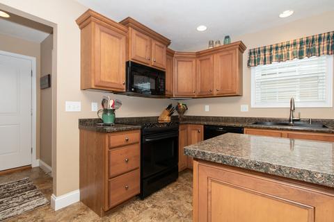 1404 Kickapoo Creek Rd, Bloomington, IL 61705 photo 15