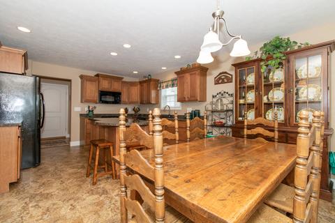 1404 Kickapoo Creek Rd, Bloomington, IL 61705 photo 10