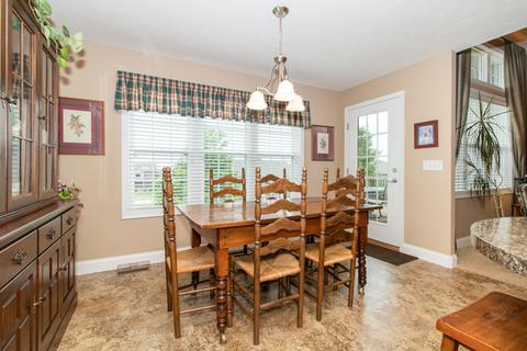 1404 Kickapoo Creek Rd, Bloomington, IL 61705 photo 12