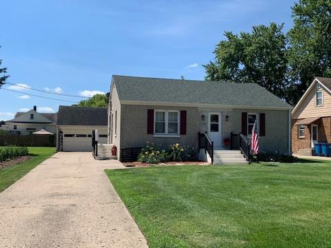 2216 8th St W, Peru, IL 61354 photo 1