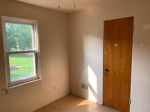 2216 8th St W, Peru, IL 61354 photo 9
