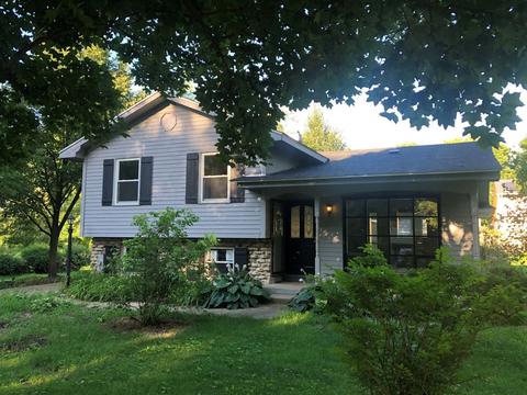 331 Hoxie Ave, Elgin, IL 60123 photo 1