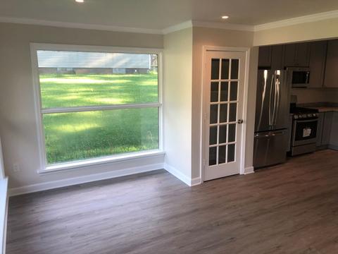 331 Hoxie Ave, Elgin, IL 60123 photo 5