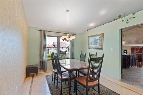 520 Eastwick Ln, Bartlett, IL 60103 photo 10