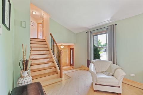520 Eastwick Ln, Bartlett, IL 60103 photo 8