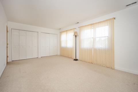 1643 E Algonquin Rd, Des Plaines, IL 60016 photo 10