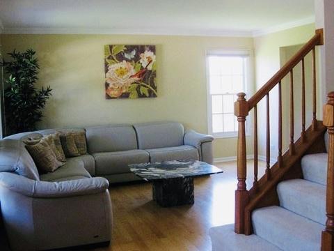 1599 Della Dr, Hoffman Estates, IL 60169 photo 9