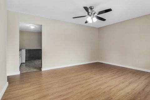 1300 Dalton Dr, Normal, IL 61761 photo 4