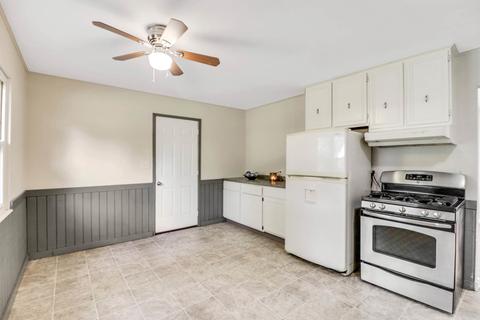 1300 Dalton Dr, Normal, IL 61761 photo 12
