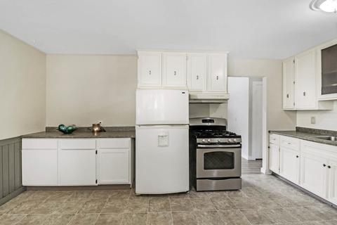 1300 Dalton Dr, Normal, IL 61761 photo 10