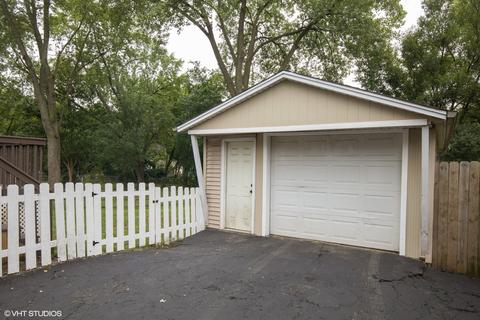665 Clark St, Elgin, IL 60123 photo 11