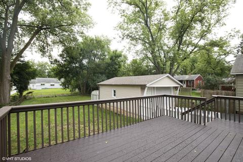 665 Clark St, Elgin, IL 60123 photo 10