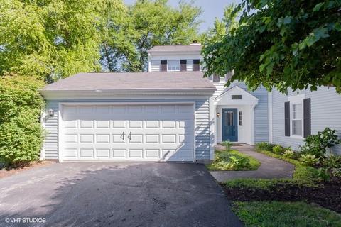 1049 Devonshire Ave, Naperville, IL 60540 photo 1