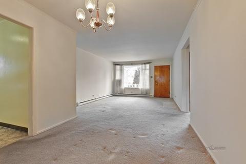 1039 S 3rd Ave, Des Plaines, IL 60016 photo 4