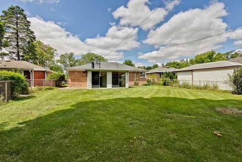 1039 S 3rd Ave, Des Plaines, IL 60016 photo 21