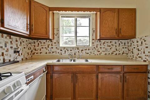 1039 S 3rd Ave, Des Plaines, IL 60016 photo 9