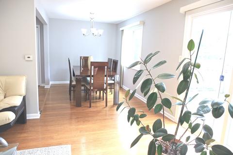 642 Ash Ln, Wheeling, IL 60090 photo 7