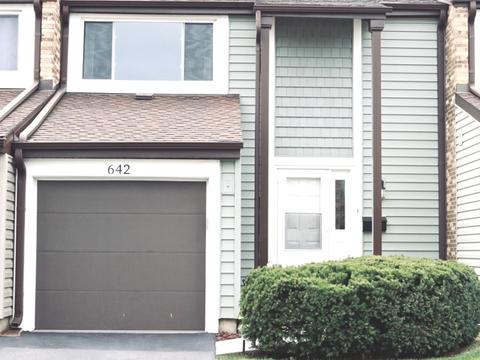 642 Ash Ln, Wheeling, IL 60090 photo 1