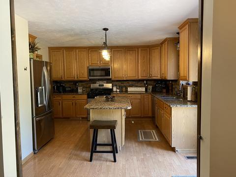 24419 Peyton Pl, Hudson, IL 61748 photo 9