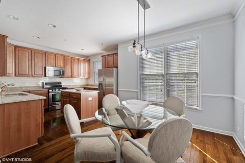 2623 Commons Dr, Glenview, IL 60026 photo 9