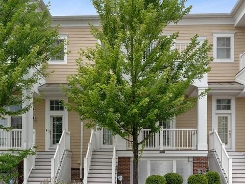 2623 Commons Dr, Glenview, IL 60026 photo 1
