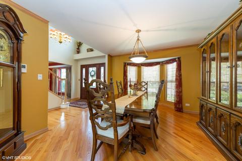 641 Morning Glory Ln, Bartlett, IL 60103 photo 6