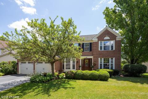 641 Morning Glory Ln, Bartlett, IL 60103 photo 2