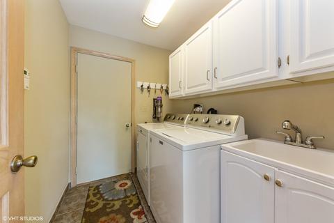 641 Morning Glory Ln, Bartlett, IL 60103 photo 17