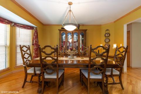 641 Morning Glory Ln, Bartlett, IL 60103 photo 5
