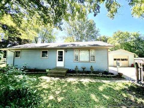 333 E Bond St, Bement, IL 61813 photo 1