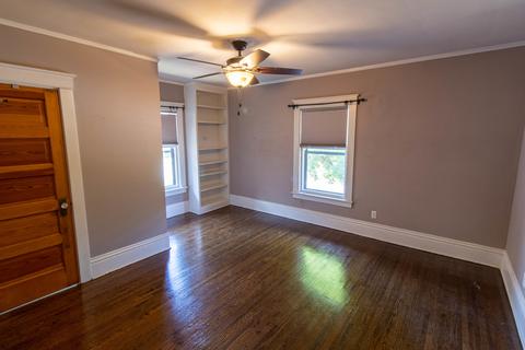 433 Oak Ave, Aurora, IL 60506 photo 25