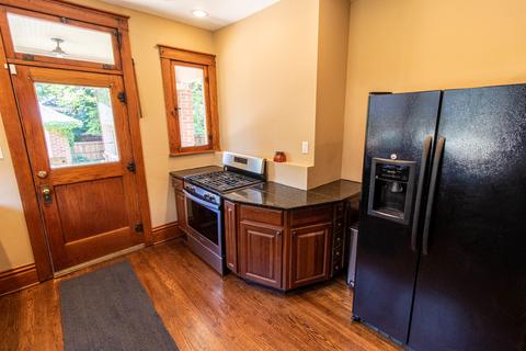 433 Oak Ave, Aurora, IL 60506 photo 18