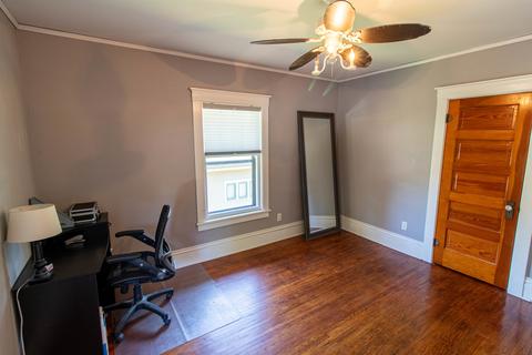 433 Oak Ave, Aurora, IL 60506 photo 23