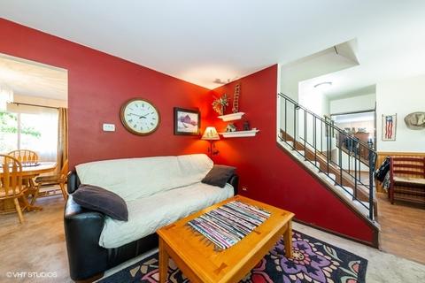 11 N689 Howard Ave, Elgin, IL 60124 photo 4