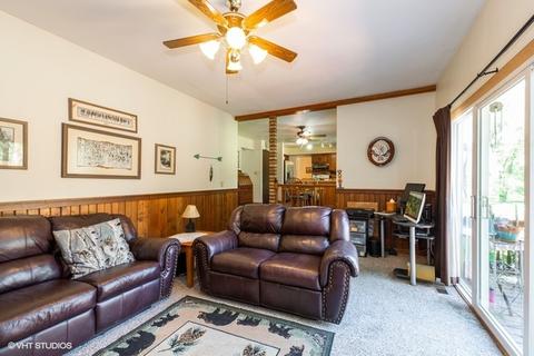 11 N689 Howard Ave, Elgin, IL 60124 photo 10