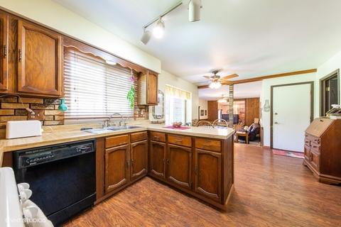 11 N689 Howard Ave, Elgin, IL 60124 photo 7