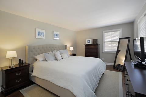 1814 Maple Ave, Northbrook, IL 60062 photo 10