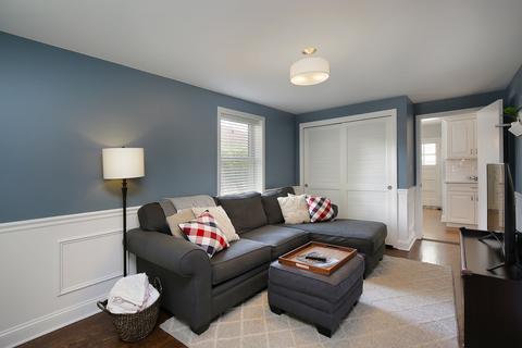 1814 Maple Ave, Northbrook, IL 60062 photo 9
