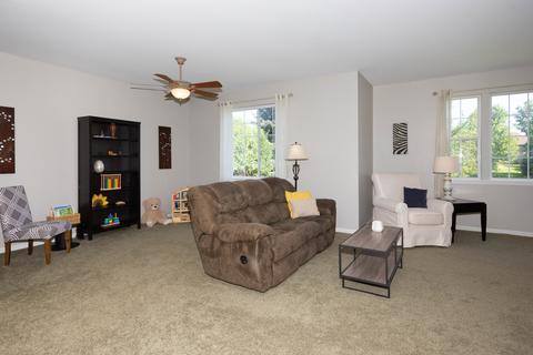 1014 Vineyard Ln, Aurora, IL 60502 photo 10