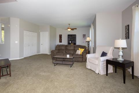 1014 Vineyard Ln, Aurora, IL 60502 photo 11
